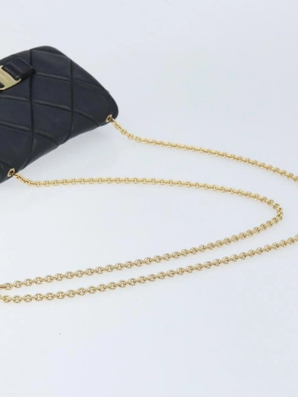 Salvatore Ferragamo Vala Chain Shoulder Bag Leather Black Gold Auth ARZ421A - Picture 8 of 16